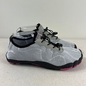 Hiitave Barefoot Water Aqua Socks Shoes Womens Size 8-8.5 Gray Bungee Lace